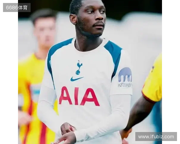 队报:踢曼联时下巴受伤,热刺前锋穆阿尼退出法国本期名单